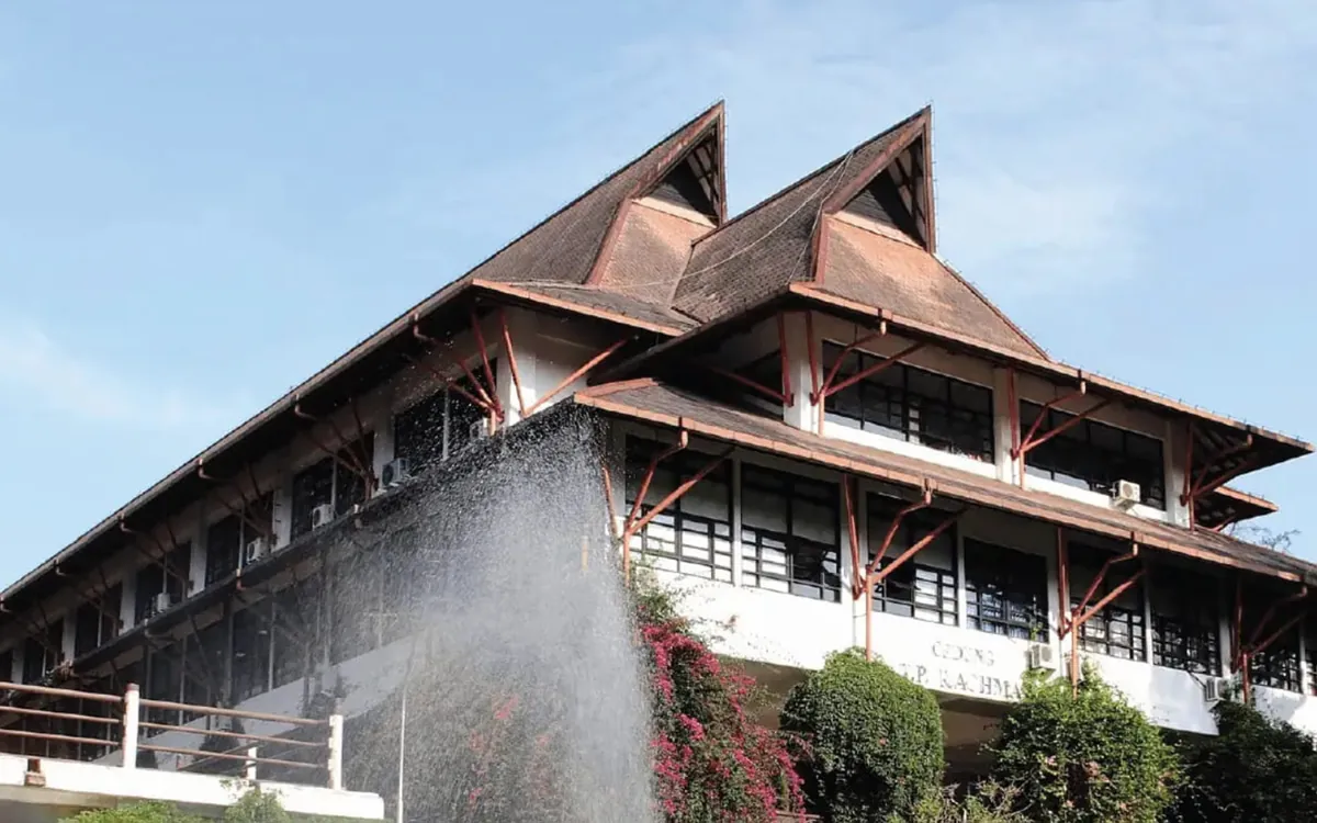 Strategic Advisory & Ecosystem Development